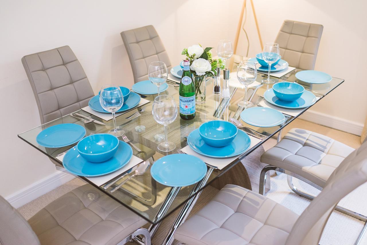 Charming Two Bedroom Apartment With Free Private Parking Лезерхед Экстерьер фото